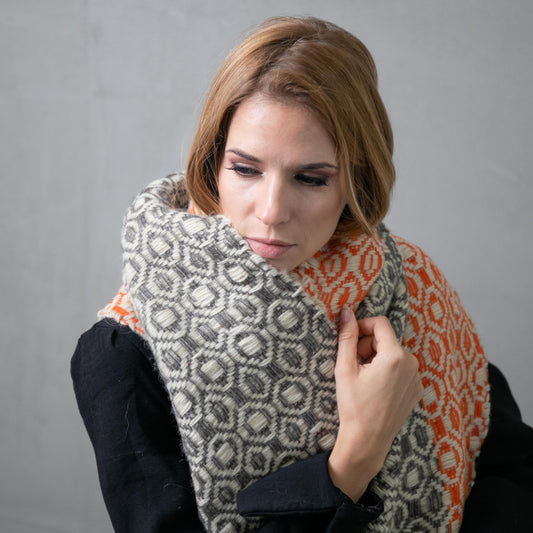 Hand Woven Wool & Silk Scarf Off White/Orange