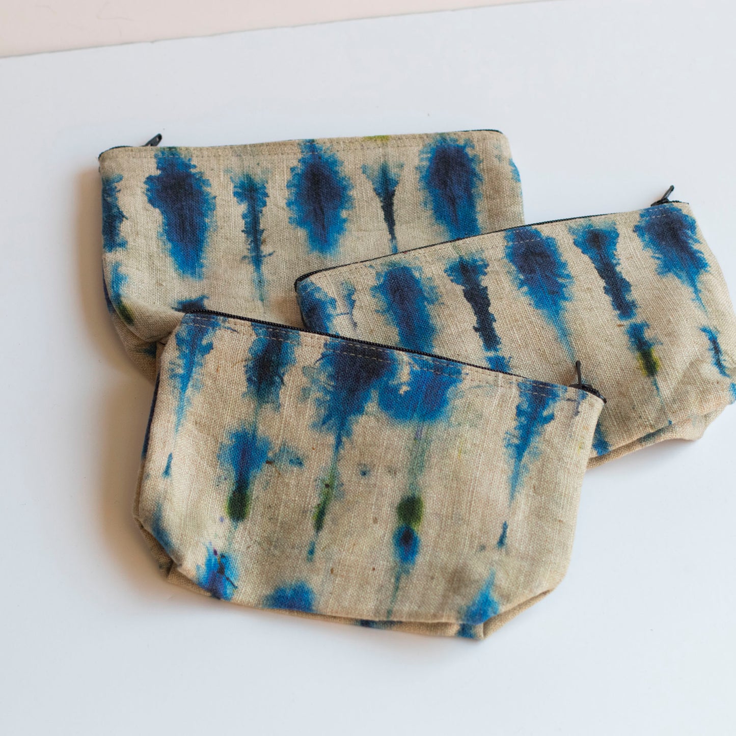Tie-Dye Lines Print Purse
